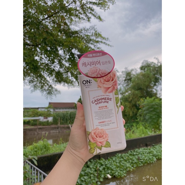 Sữa dưỡng thể On The Body 400ml