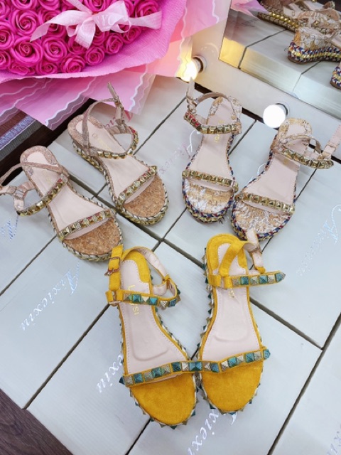 Xuồng đinh siêu xinh