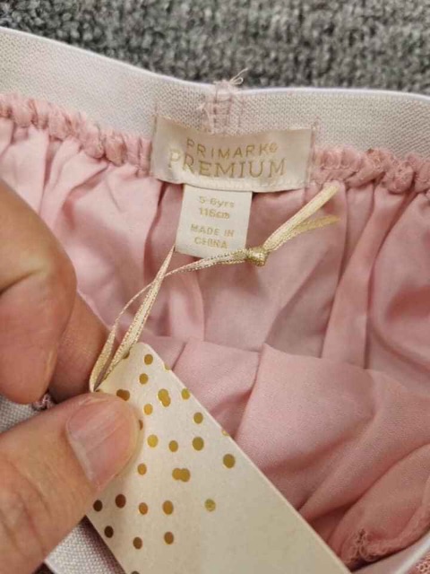 Chân váy dư xịn primark