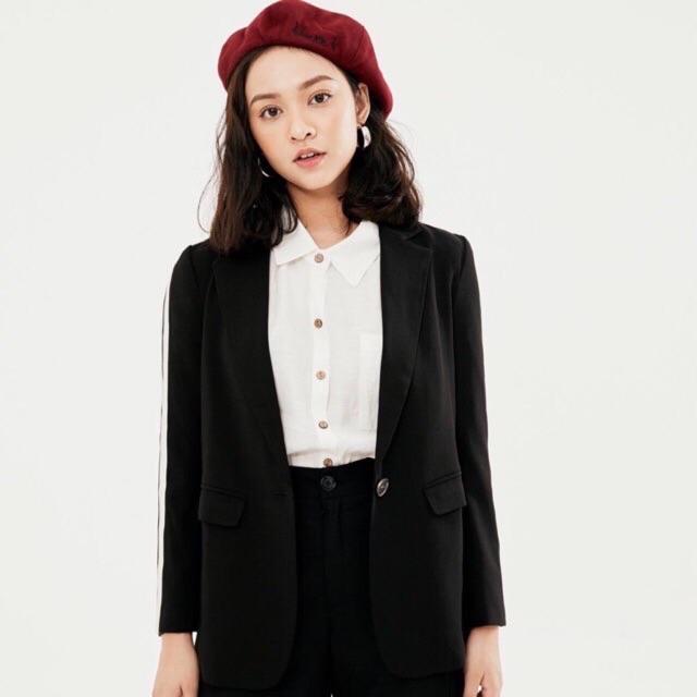 Thanh lý áo blazer Adore size S
