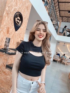 Áo croptop khoét ngực