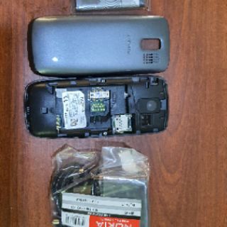 Điện thoại nokia 112( 2sim 2 sóng) có pin sạc