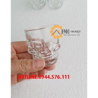 Ly rượu thủy tinh hình đầu lâu