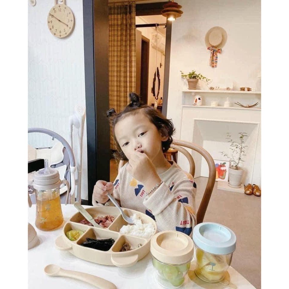 Made in Korea : KHAY ĂN DẶM CÓ NẮP HÌNH GẤU POLED HÀN QUỐC