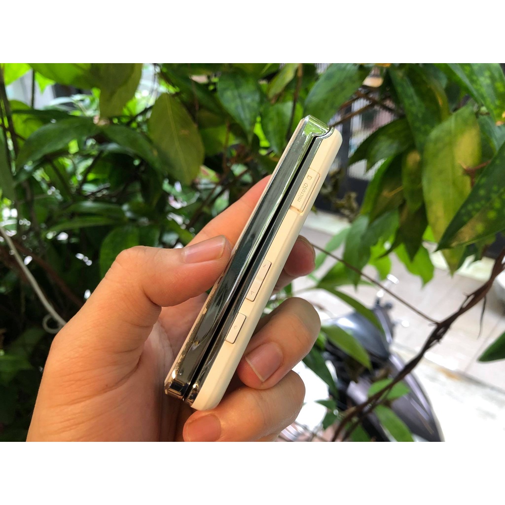 Điện thoại Sharp SH6220C quốc tế
