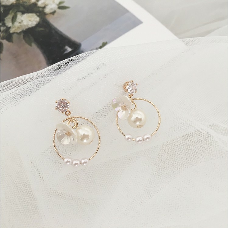 Bông tai vòng tròn gắn hoa và hạt MS134