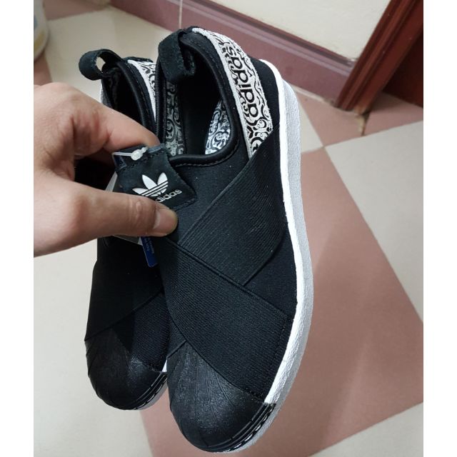 Giầy Adidas Superstar slip on hoa văn