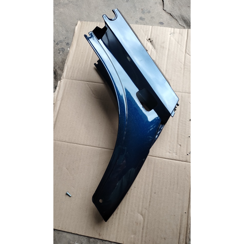 Nhựa đuôi xe cup 82 xanh tím