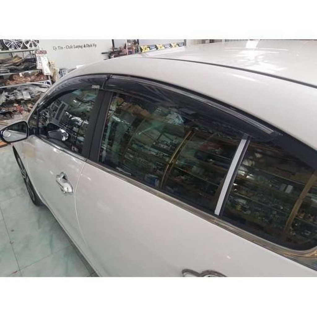 Vè che mưa chỉ inox CERATO 2019-2021