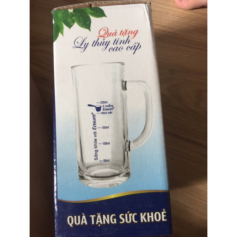 ly thuỷ tinh chia vạch có quay