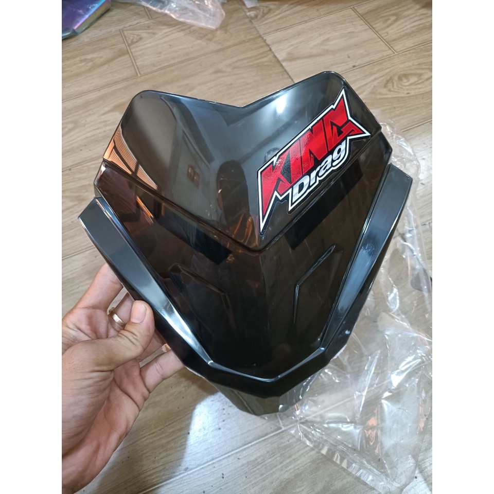 Mão Winner V3 đen trong