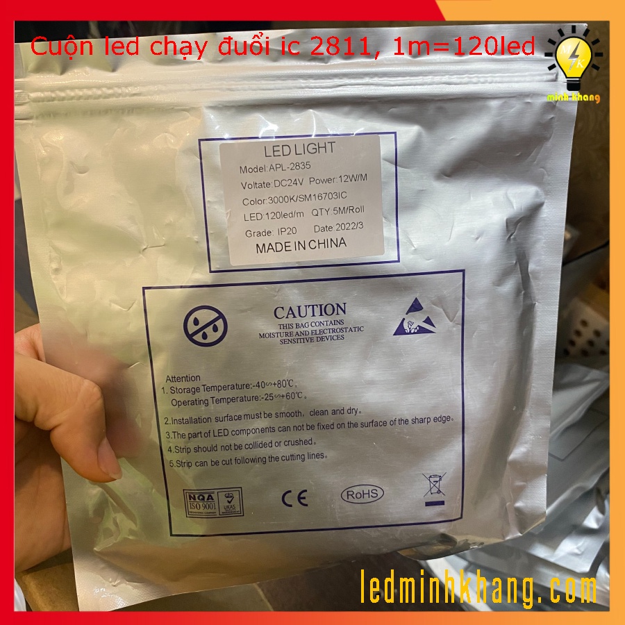 cuộn led chạy đuổi màu nắng ấm chip 2811, 1m có 120 bóng led độ sáng cao