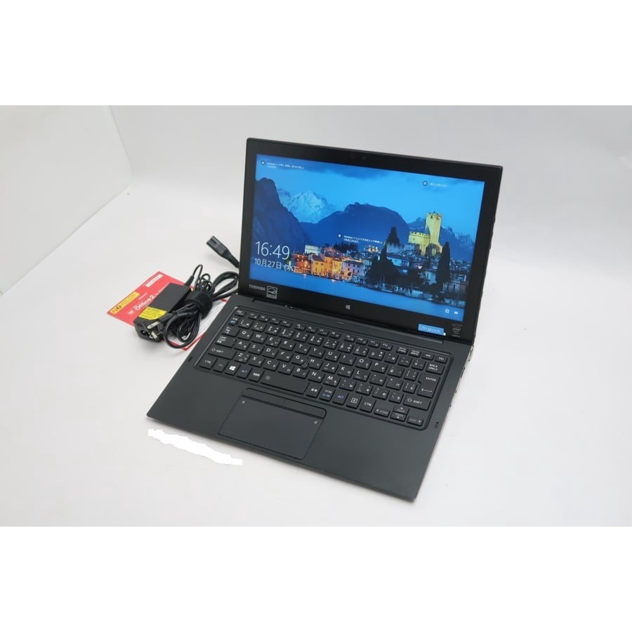 Toshiba dynabook R82 Core M-5Y51-1.10GHz Ram 4GB