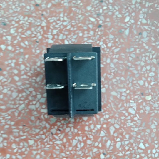 Công tắc nguồn 4 chân dùng cho máy hàn, máy đềm và nhiều thiết bị khác