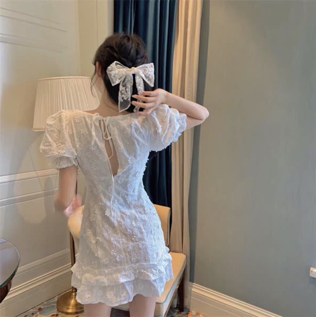 (Có sẵn) Váy cổ vuông tay bồng đuôi cá đính hoa (có ảnh thật) | BigBuy360 - bigbuy360.vn