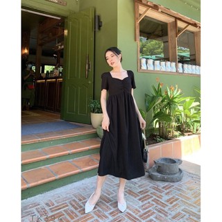 Đầm babydoll xoè cut out lưng