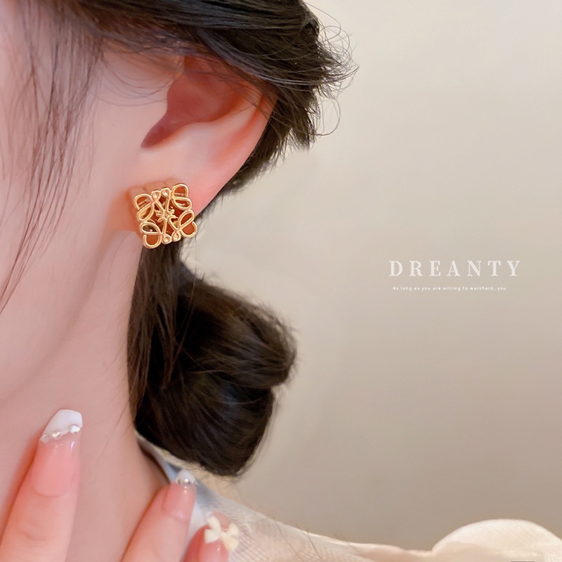 Bông Tai Mạ Bạc Họa Tiết Thổ Cẩm Kiểu Dáng Đơn Giản Phong Cách Mới