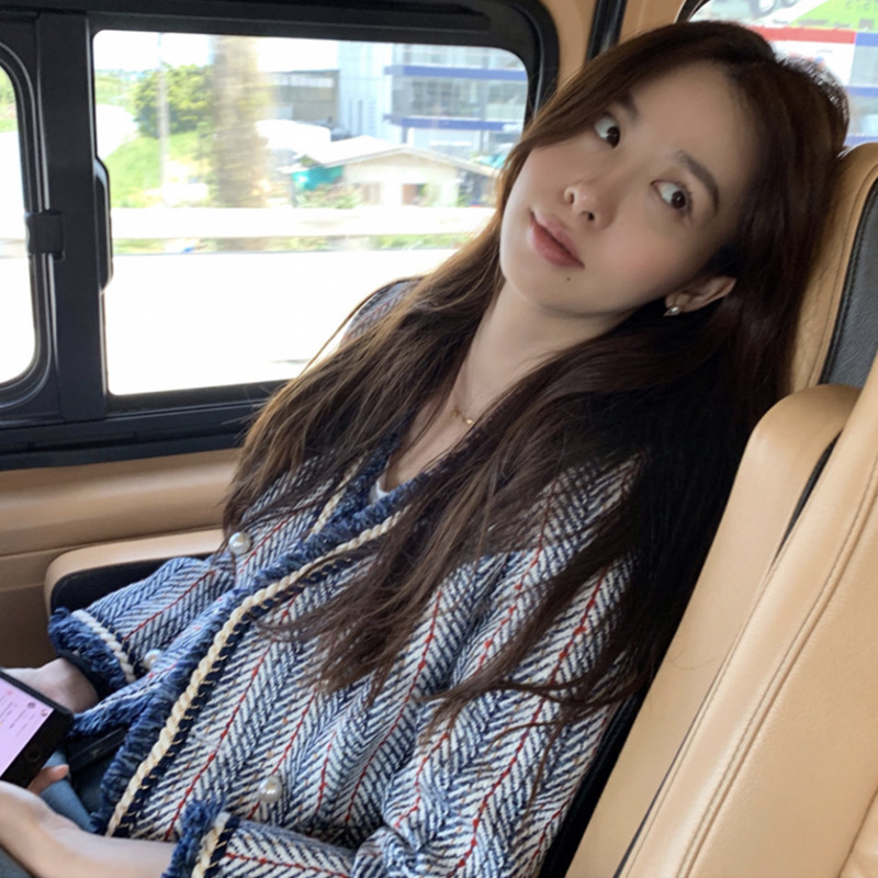 Liu Xiaoxiang Áo Khoác Cardigan Vải Tweed Dày Kẻ Sọc Đính Ngọc Trai Kiểu Retro Hàn Quốc Phương Tây Cho Nữ