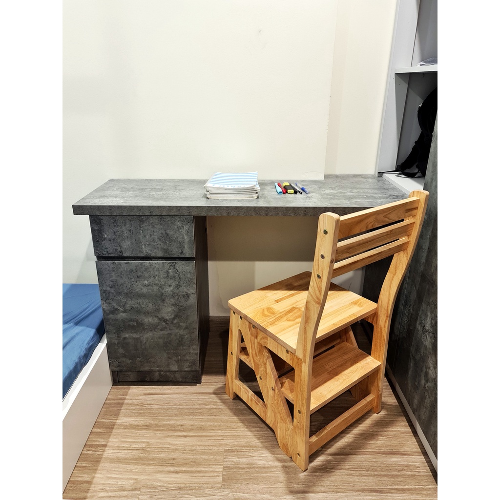 Ghế đa năng dùng để ngồi kết hợp thang, giá trang trí