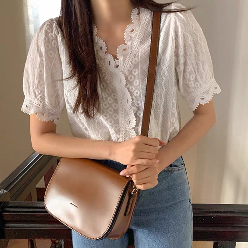 MS039 Áo sơ mi cộc tay thêu nổi cách điệu