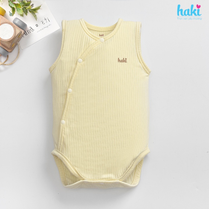 Bộ bodysuit sát nách, cài chéo vải gỗ sồi cao cấp siêu mềm mịn cho bé HAKI BM009