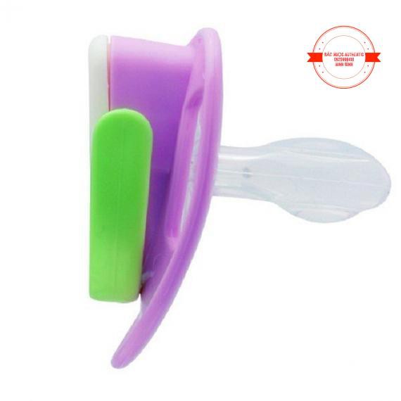 Ty ngậm Silicone Pigeon Bước 3 hình bướm, hươu cao cổ (6 - 9 tháng)