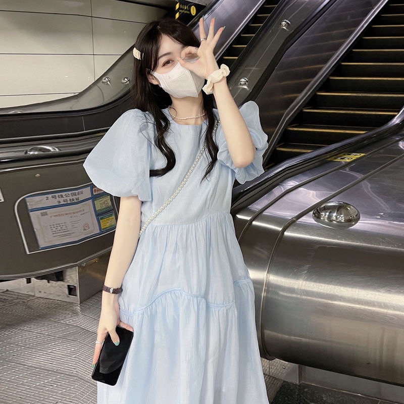 Đầm dáng dài tay phồng màu xanh nhạt