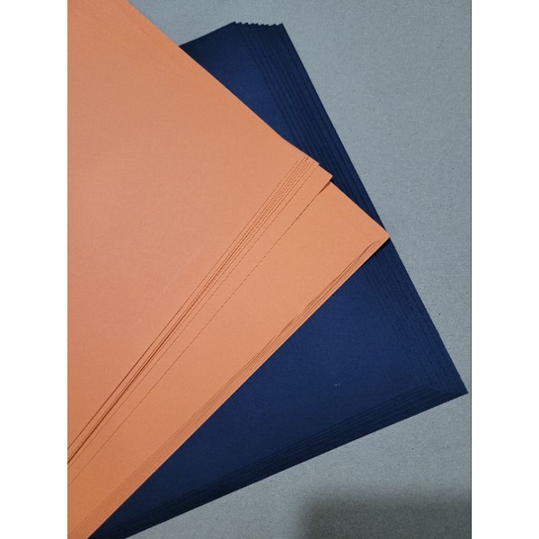 Bìa màu đen và cam khổ to - 60x84cm