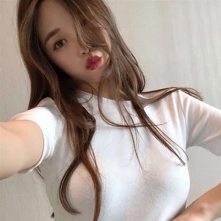 Áo Thun Cotton Tay Lửng Màu Đen Trơn Thời Trang 2022 Cho Nữ