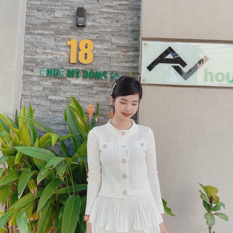 Áo Len Mongtoghi Nữ dài Tay Cổ Tròn Cúc Dọc Vàng Basic Chuẩn Hàng Quảng Châu