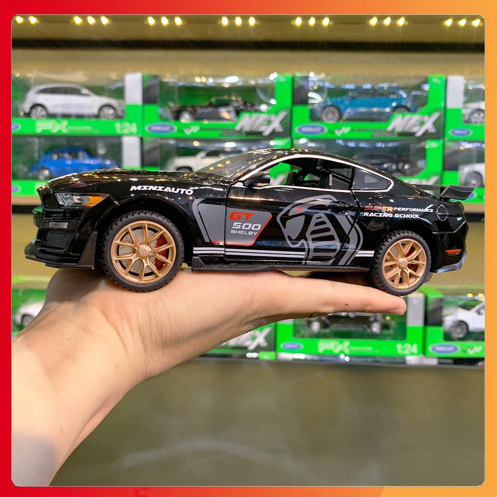 Mô hình xe Ford Mustang Shelby GT500 tỉ lệ 1:24 Miniauto