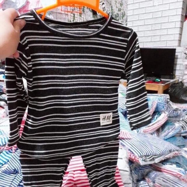 Bộ kẻ HM cho bé trai và bé gái