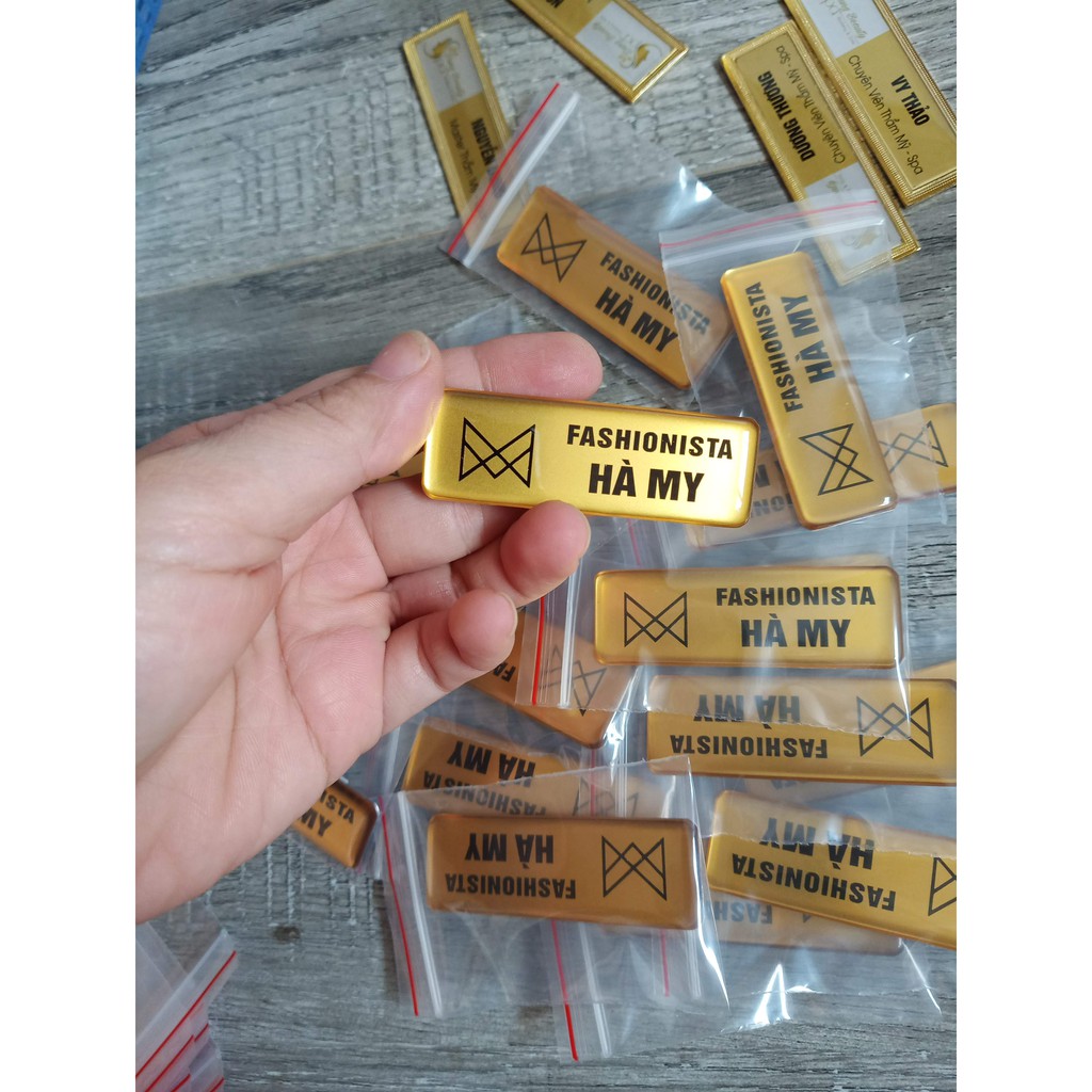 Thẻ tên nhân viên cài áo dùng nam châm, name tag