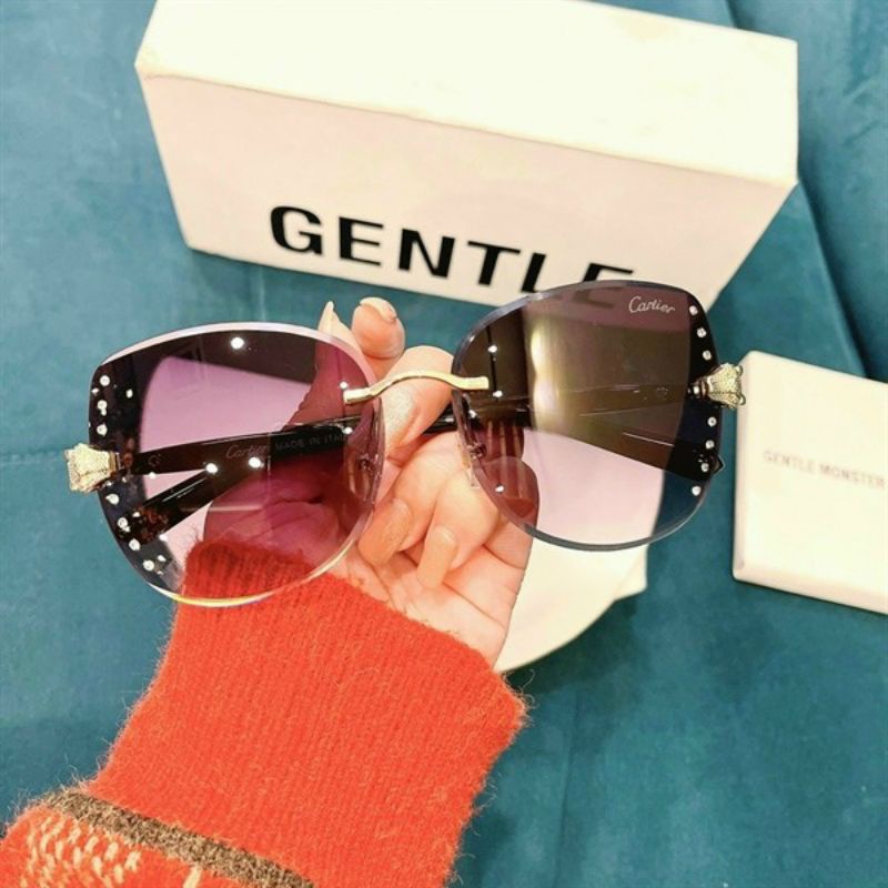 Kính ốc Cartier hồ ly 9069 đi chơi xuân.