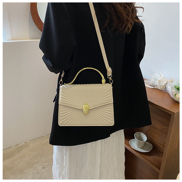 Túi Xách JASMIN NOIR Tote Hai Dây Có Khóa In Họa Tiết Sọc Thời Trang Dành Cho Nữ