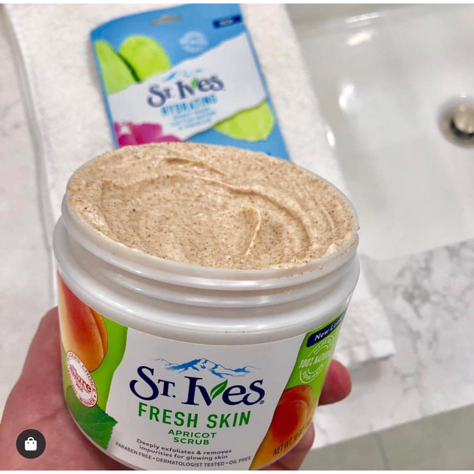 Tẩy Tế Bào Chết Body St.Ives Fresh Skin Apricot Scrub