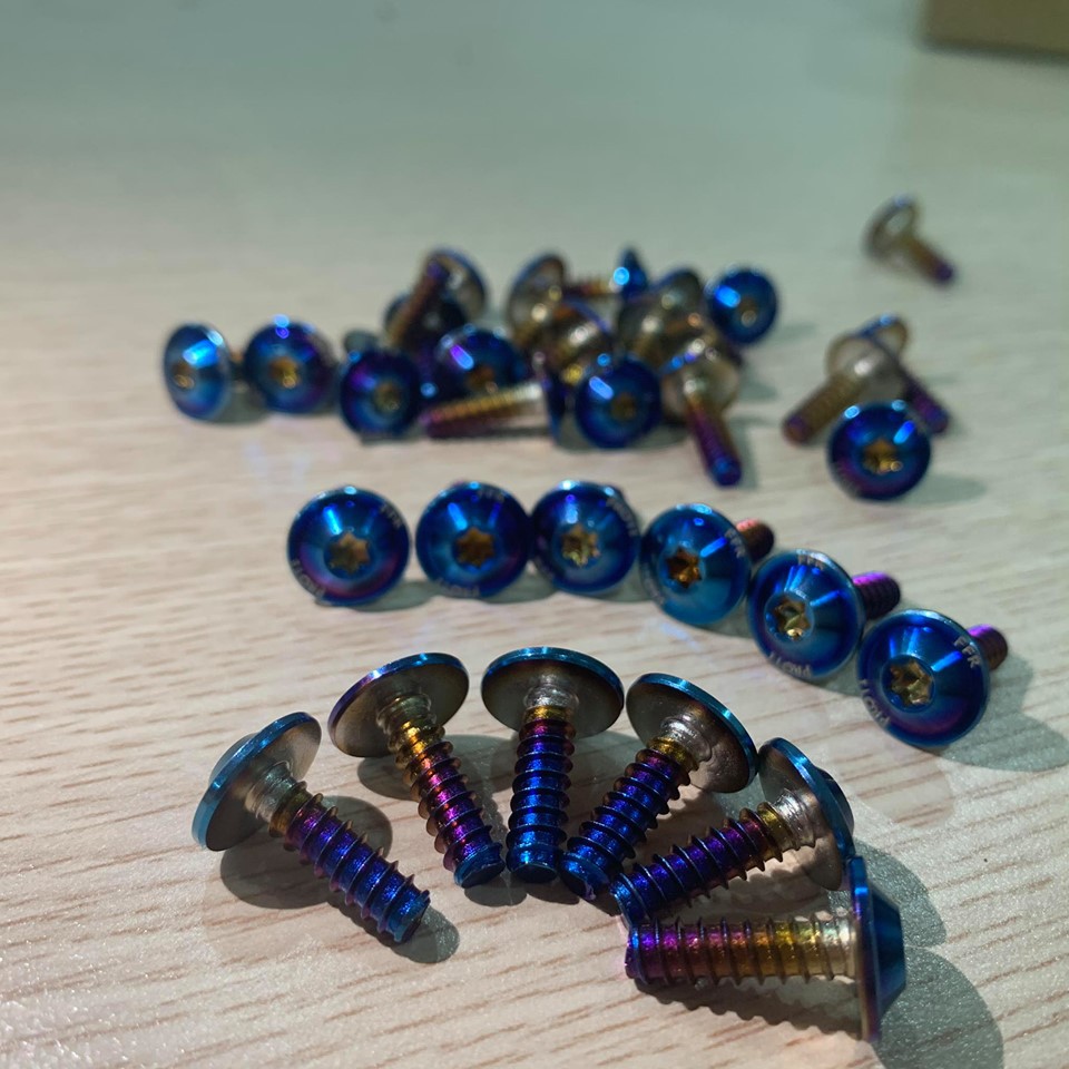 Ốc Titan 5Gr xả kho giá rẻ vô đối