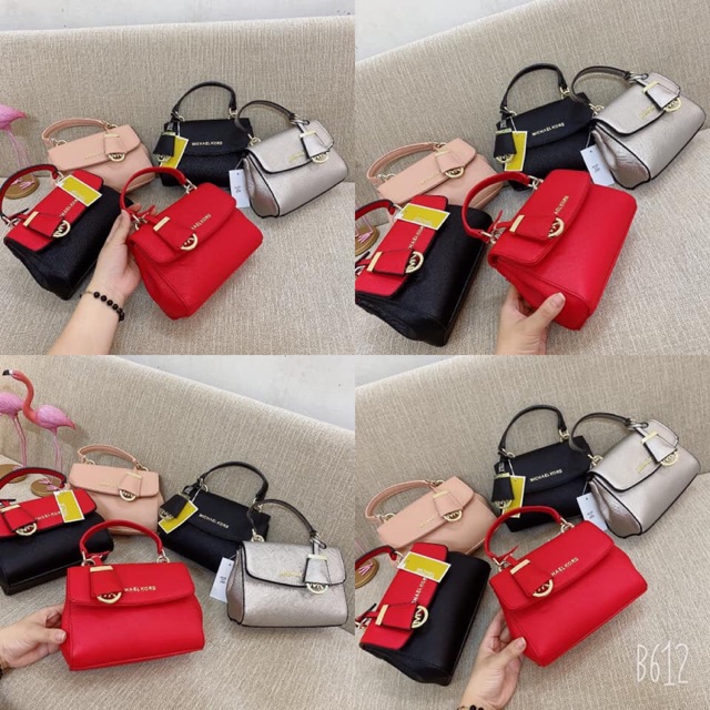 ❤❤❤❤Siêu phẩm Mk vẫn về đủ màu nhé !  Hàng chuẩn đét . Nét căng chỉ . Sz 20cm    • da xước , ko bắt bẩn , bụi .