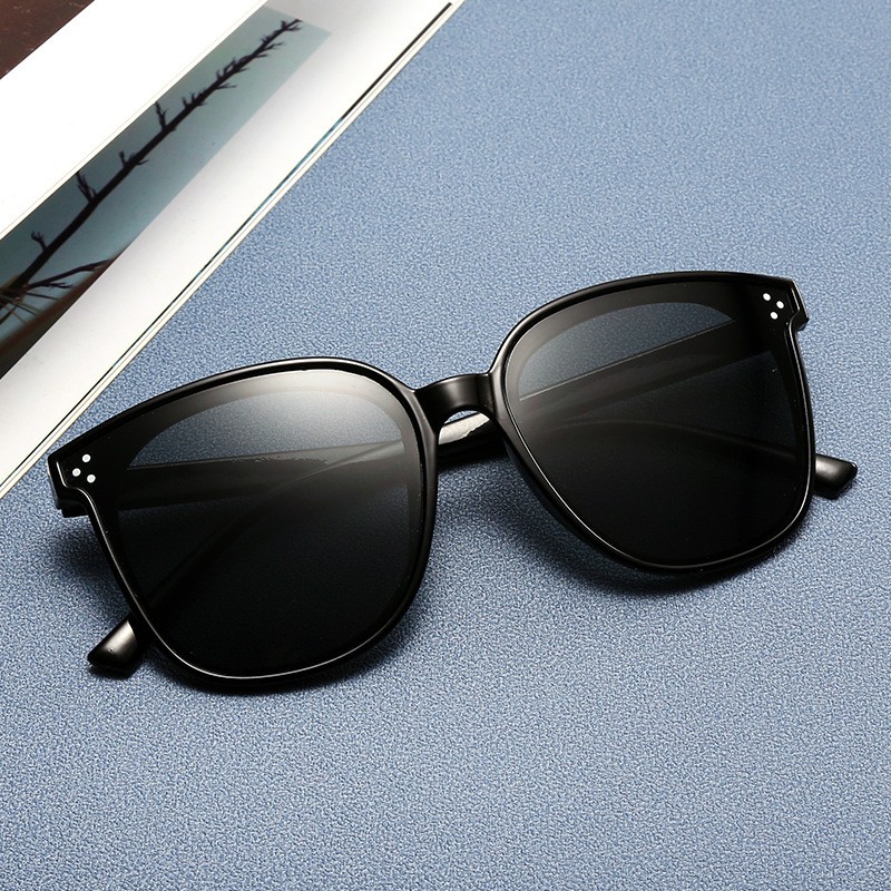 Kính Mát Đi Biển Unisex Nhiều Màu Mẫu Thời Trang Hot Hit 2021 Dành Cho Cả Nam Và Nữ TL-002