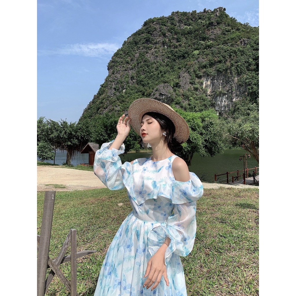 Đầm maxi dài hở vai cổ yếm váy nữ vải tơ hoạ tiết hoa in thiết kế mặc đi chơi du lịch biển nghỉ mát resort dự tiệc