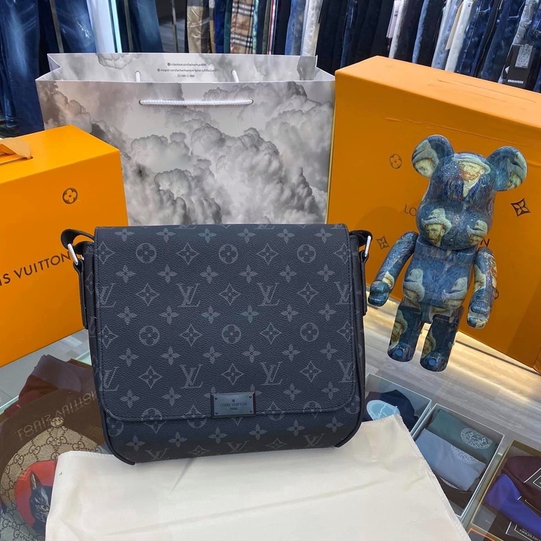 Túi cặp đeo chéo Louis Vuitton Super Distric TC 25x22x8 Fullbox [ Dota ]