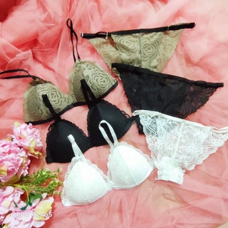 Bộ đồ lót ren cao cấp có mút mỏng không gọng.