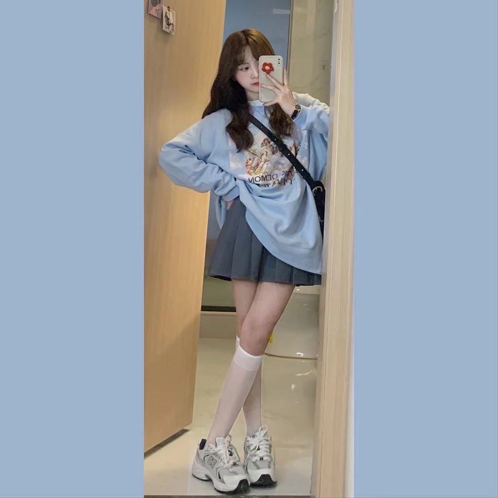 Set áo tay dài dáng rộng và chân váy xếp ly xinh xắn cho nữ (Có bán lẻ)