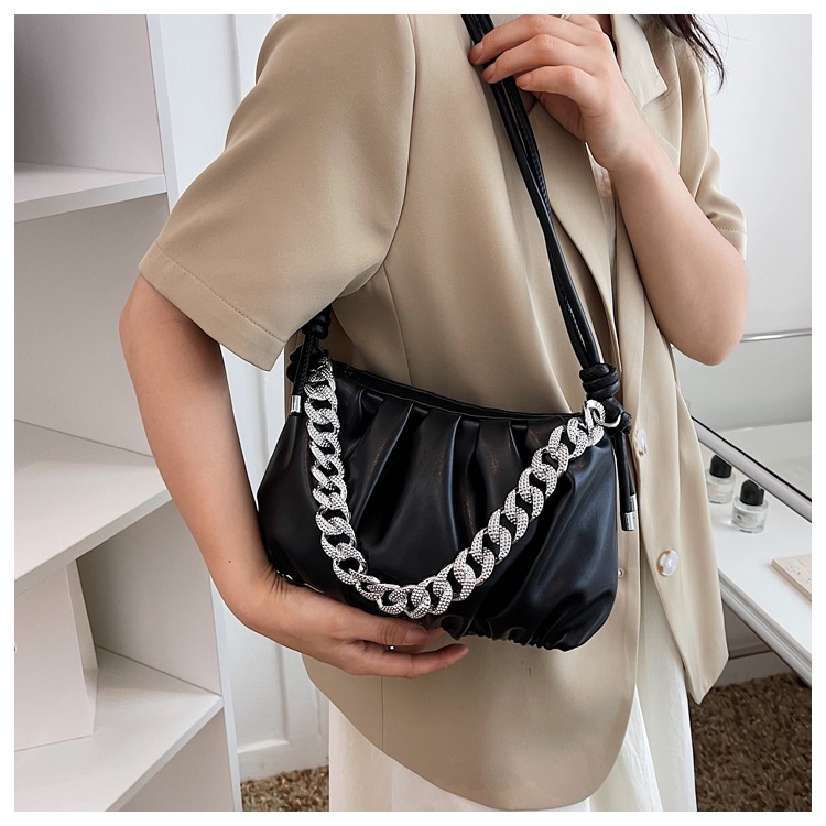 Túi đeo vai IELGY hình đám mây phối dây xích thời trang cho nữ