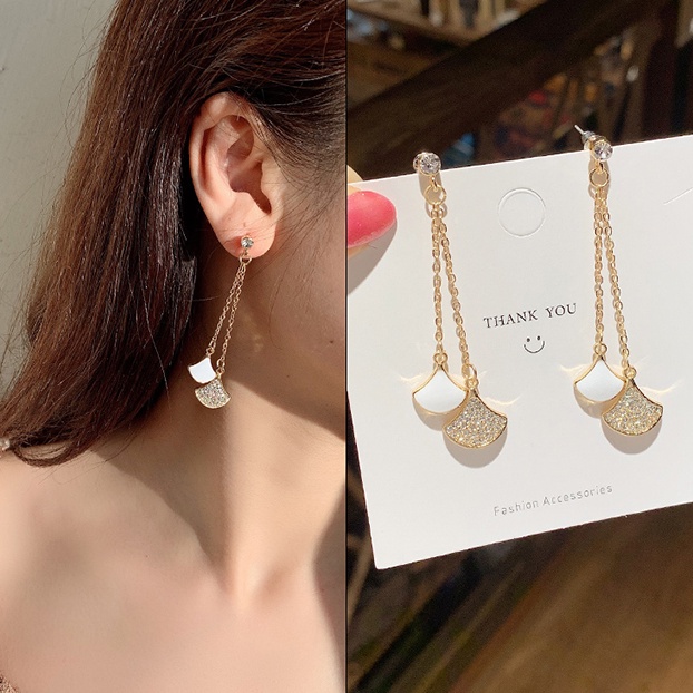 Đôi Bông Tai Dáng Rơi Họa Tiết Ngọc Trai Thời Trang Cho Nữ