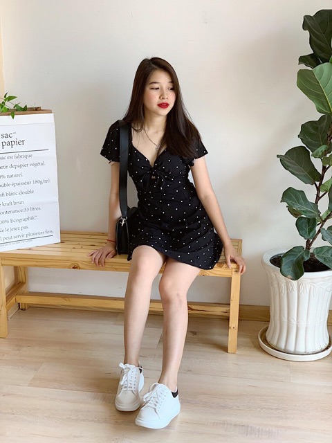 Đầm bi đen hở lưng cùng với Chie Dress | BigBuy360 - bigbuy360.vn