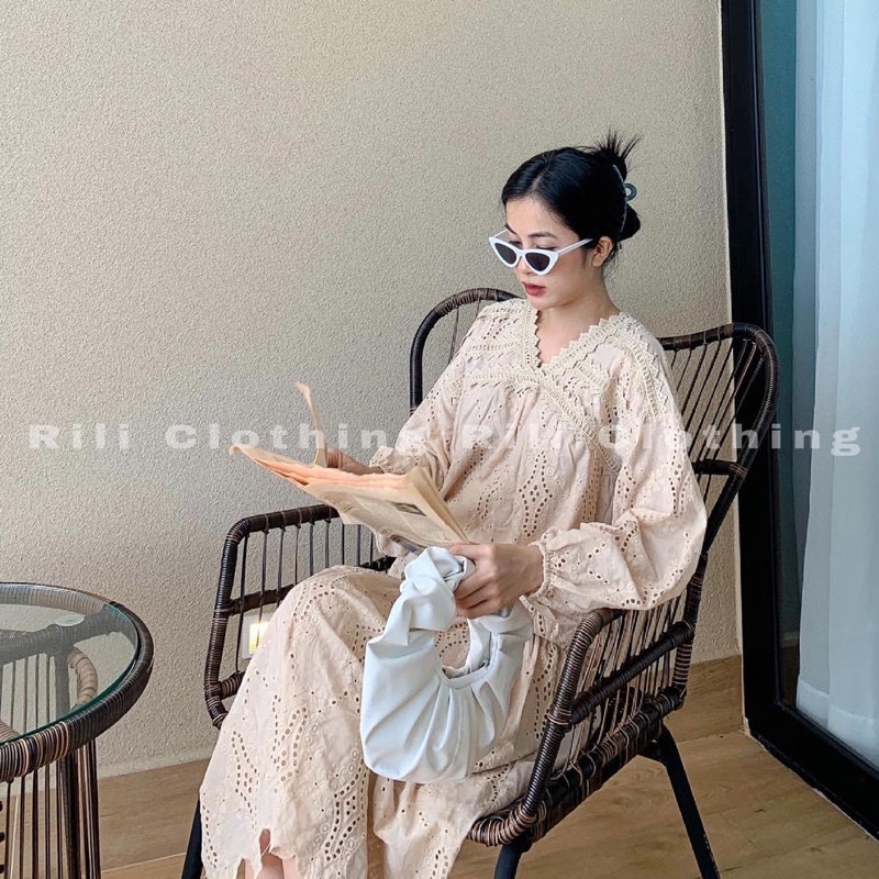 Đầm maxi ren tay dài