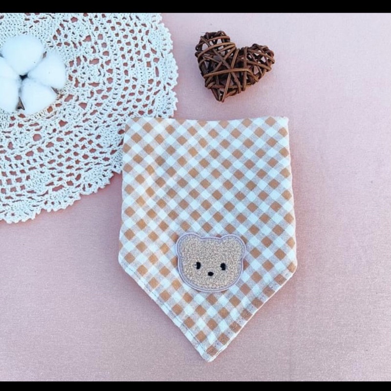 Yếm tam giác xô muslin thêu thỏ gấu cho bé siêu xinh