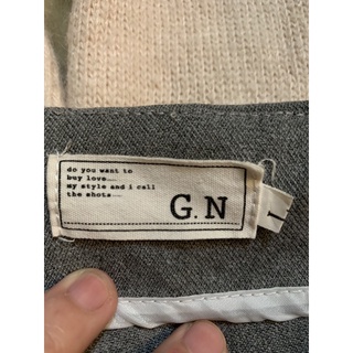 áo len pull & bear + chân váy buộc nơ hàng hàn