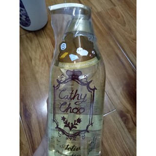 Sữa tắm trắng da vẩy vàng cathy choo - thái lan chai 750ml